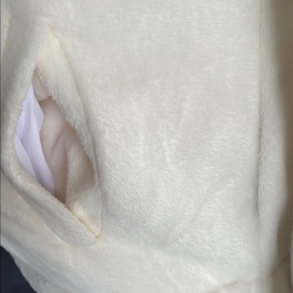 Guess Cream Hoodie - Picture 4 of 5